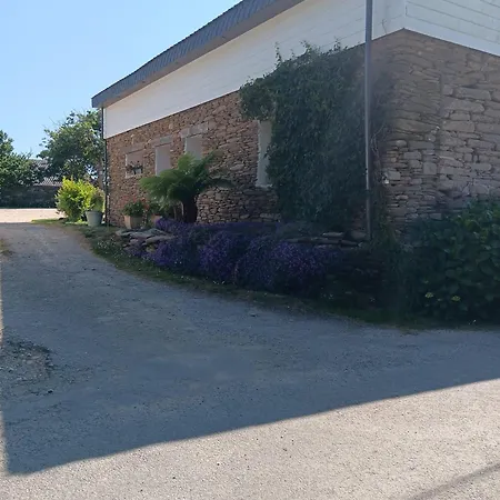 De Kernaet Avec Piscine Hébergement de vacances *